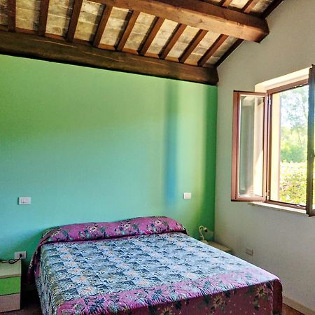 הוילה Carassai Agriturismo La Casa Del Vecchio Mulino מראה חיצוני תמונה