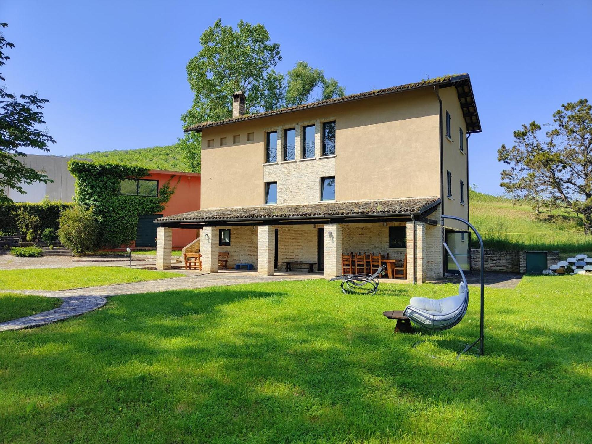 הוילה Carassai Agriturismo La Casa Del Vecchio Mulino מראה חיצוני תמונה